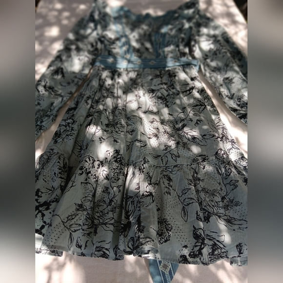 Floral Blue Ruffle Dress - Picture 16 of 17